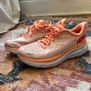 Peach Hoka Clifton 8